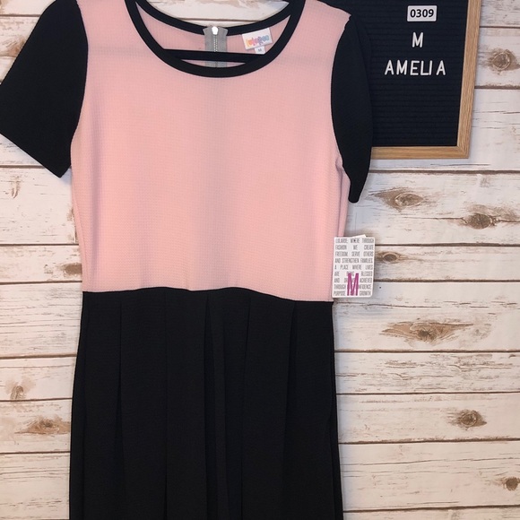 LuLaRoe Dresses & Skirts - *rare* Lularoe Amelia, Medium